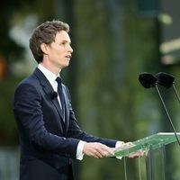 Eddie Redmayne en un homenaje por el centenario del estallido de la I Guerra Mundial 