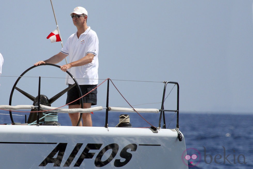 El Rey Felipe participa en la Copa del Rey de Vela 2014 por primera vez tras convertirse en Rey 