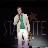 Antonio Banderas en un desfile de moda de la Starlite Gala de Marbella 2014