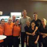 El Rey Felipe con los trabajadores de La Cantina CN de Palma de Mallorca