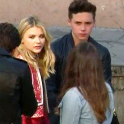 Chloe Moretz y Brooklyn Beckham antes de los Teen Choice Awards