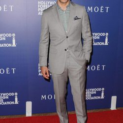 James Marsden en el Banquete de Caridad de la HFPA