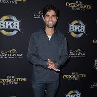 Adrian Grenier en un combate de boxeo celebrado en Las Vegas