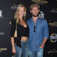 Alex Pettyfer y Marloes Horst en un combate de boxeo celebrado en Las Vegas