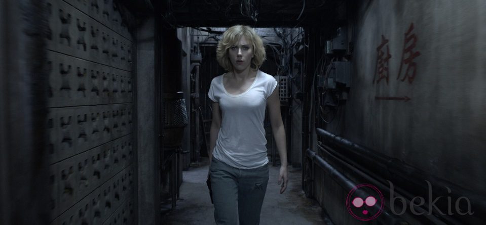 Scarlett Johansson en un fotograma de la película 'Lucy'