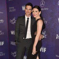 Julianna Margulies y Keith Lieberthal en una fiesta previa a la entrega de los Premios Emmy 2014