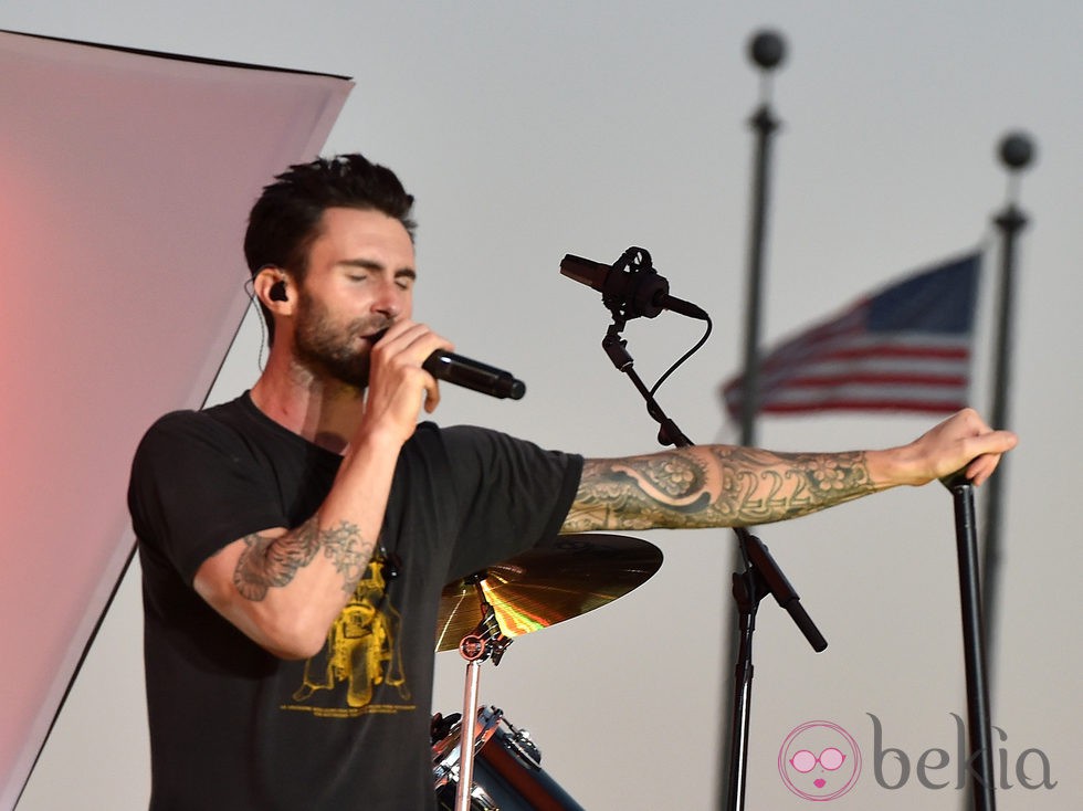 Maroon 5 durante los ensayos de los MTV Video Music Awards 2014