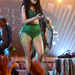 Nicki Minaj actuando en los MTV Video Music Awards 2014