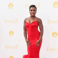 Uzo Aduba en la red carpet de los Emmys 2014