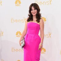 Zooey Deschanel en la alfombra roja de los Premios Emmy 2014