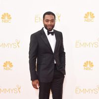 Chiwetel Ejiofor en la alfombra roja de los Premios Emmy 2014