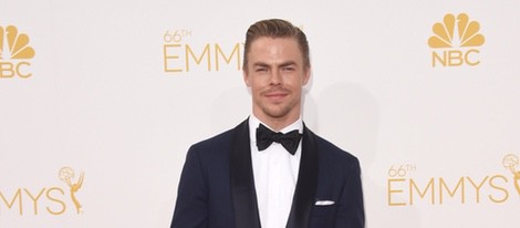 Derek Hough en la alfombra roja de los Premios Emmy 2014