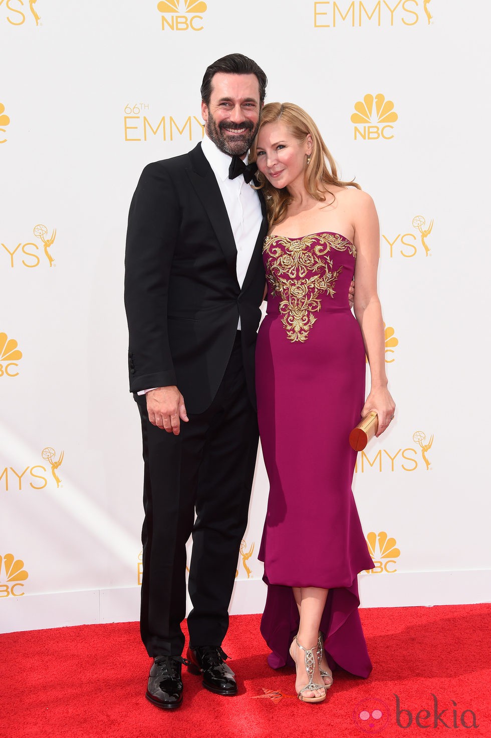 Jon Hamm y Jennifer Westfeldt en la alfombra roja de los Premios Emmy 2014