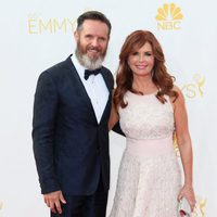  Mark Burnett y Roma Downey en la alfombra roja de los Premios Emmy 2014