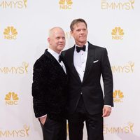 Ryan Murphy y David Miller en la alfombra roja de los Premios Emmy 2014