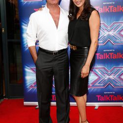 Simon Cowell y Lauren Silverman en la presentación de la 11 edición de 'The X Factor'