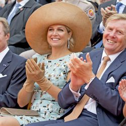 Los Reyes Guillermo Alejandro y Máxima de Holanda en Maastricht