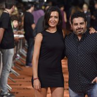 Alejandra Andrade y Jalis de la Serna en el estreno de 'Vive cantando' en el FesTVal de Vitoria 2014