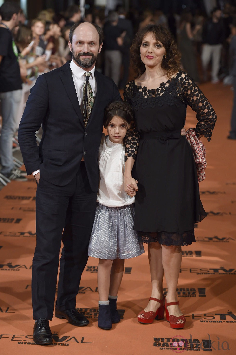 Will Keen junto a su esposa y su hija en el estreno de 'Refugiados' en el FesTVal 2014