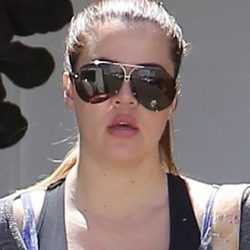 Khloé Kardashian luce unos labios más carnosos