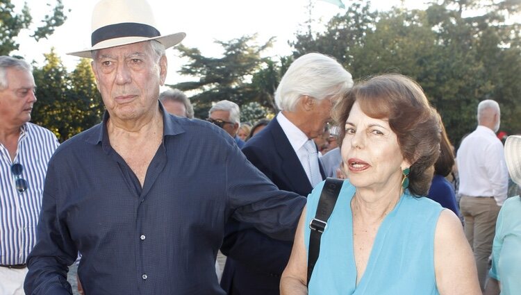 Mario Vargas Llosa y Patricia Llosa en la Corrida Goyesca 2014