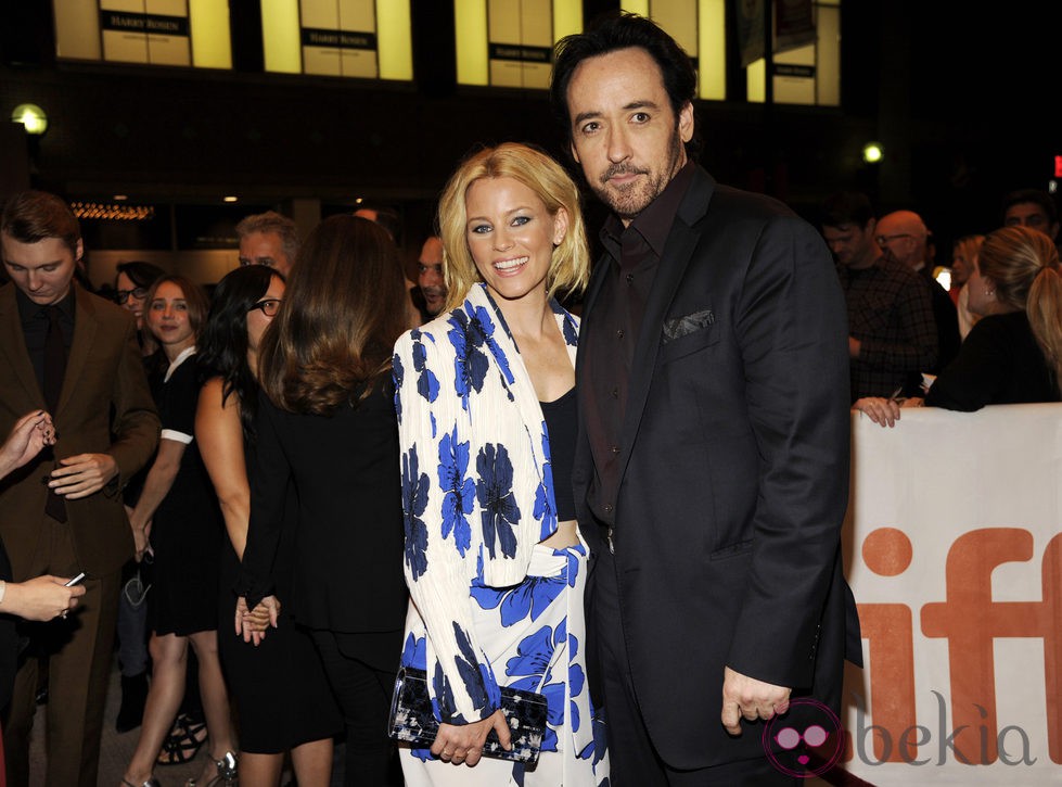 Elizabeth Banks y John Cusack en el estreno de 'Love & Mercy' en el Festival de Toronto 2014