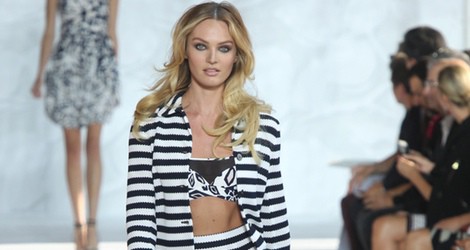 Candice Swanepoel en el desfile de Diane Von Furstenberg en la Semana de la Moda de Nueva York Primavera/Verano 2015 