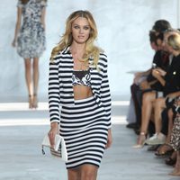 Candice Swanepoel en el desfile de Diane Von Furstenberg en la Semana de la Moda de Nueva York Primavera/Verano 2015 