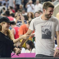 Gerard Piqué y Shakira, muy agarrados en el partido de baloncesto Estados Unidos-Eslovenia