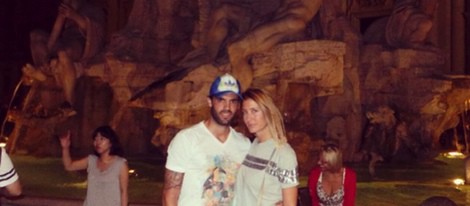 Elisabeth Reyes y Sergio Sánchez en la Fontana de Trevi