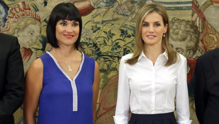 Irene VIlla y la Reina Letizia en una audiencia en La Zarzuela