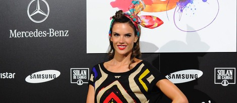 Alessandra Ambrosio en el desfile de Desigual en Madrid Fashion Week primavera/verano 2015