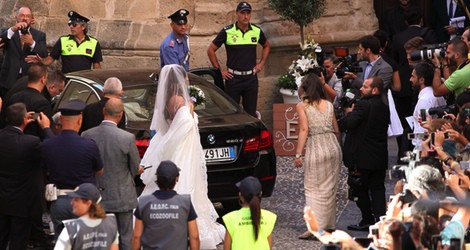 Elisabetta Canalis y Brian Perri en su gran día