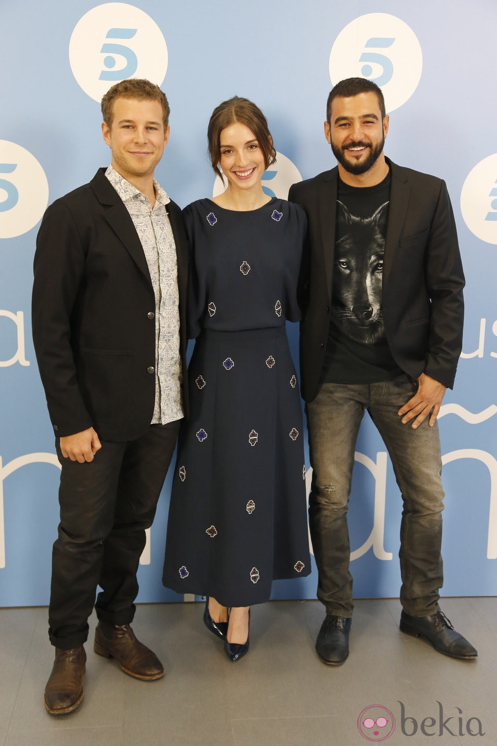 Álvaro Cervantes, María Valverde y Antonio Velázquez presentan 'Hermanos' antes del estreno