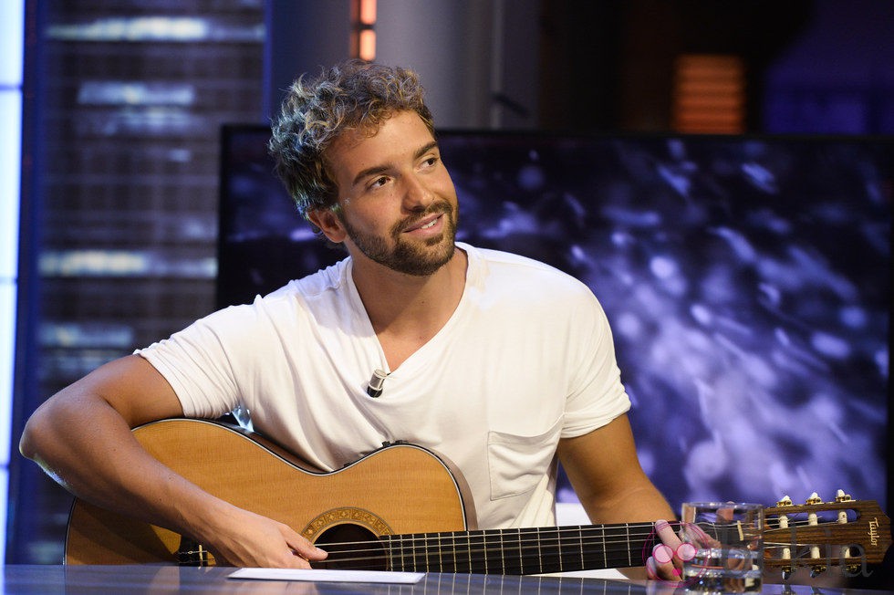 Pablo Alborán presentando 'Por fin' en 'El hormiguero'