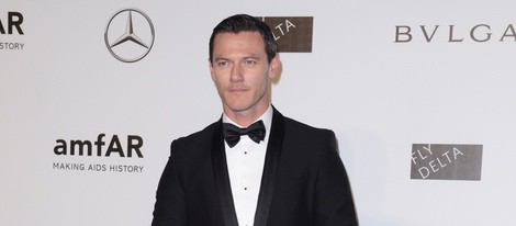 Luke Evans en la cena benéfica de amfAR durante La Semana de la Moda de Milán 2014