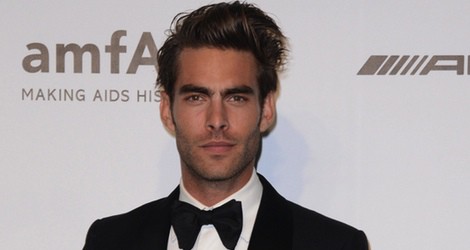 Jon Kortajarena en la cena benéfica de amfAR durante La Semana de la Moda de Milán 2014