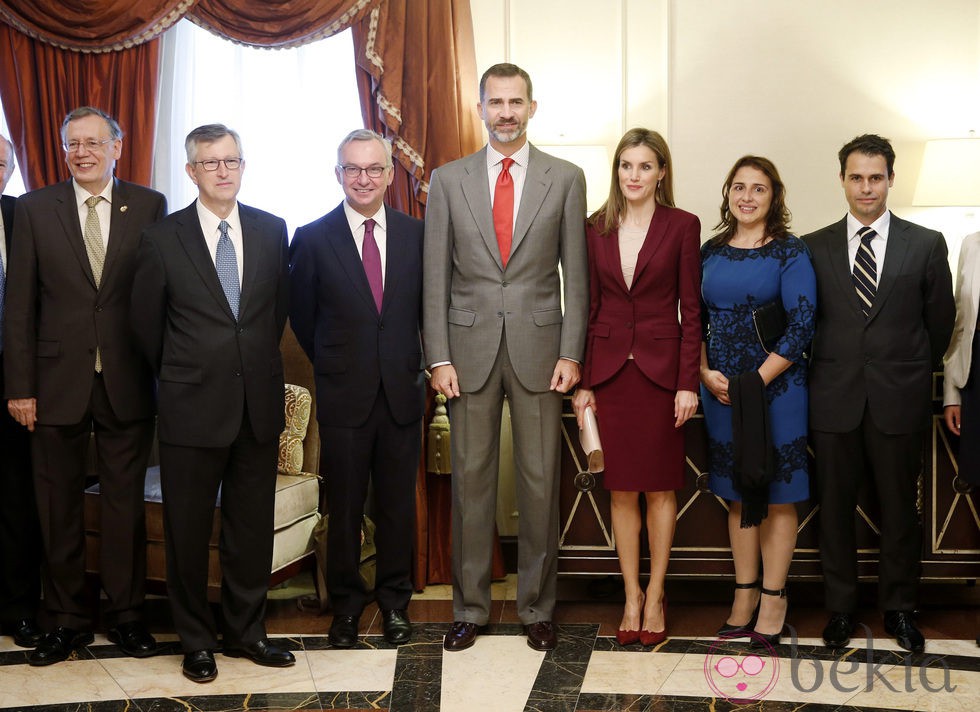 Los Reyes Felipe y Letizia en un almuerzo con científicos españoles en Nueva York