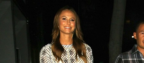 Stacy Keibler luce piernas un mes después del nacimiento de su hija Ava Grace