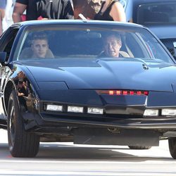 Justin Bieber y  David Hasselhoff en el coche fantástico