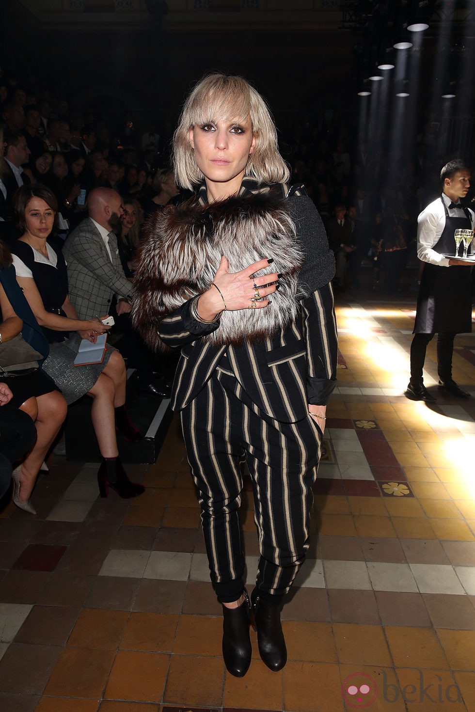 Noomi Rapace en el front row de Lanvin en la Paris Fashion Week primavera/verano 2015