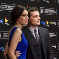 Josh Hutcherson y Claudia Traisac en la alfombra roja de la presentación de 'Escobar: Paraíso perdido' en el Festival de San Sebastián 2014