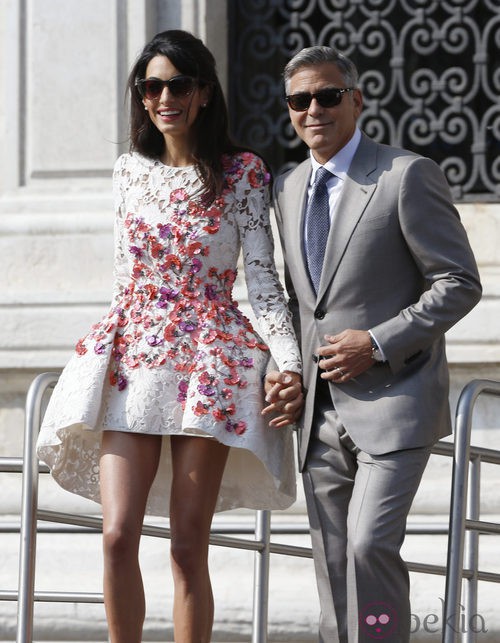 George Clooney junto a Amal Alamuddin en Venecia