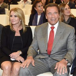 Arnold Schwarzenegger y Heather Milligan