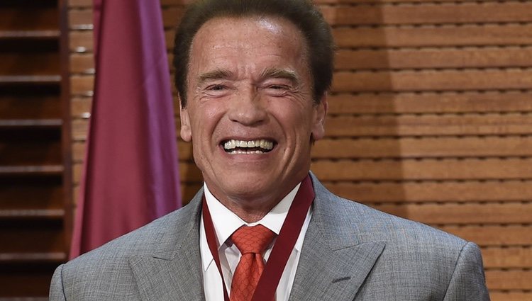 Arnold Schwarzenegger recibe la primera Medalla Embajador Madrid Destino