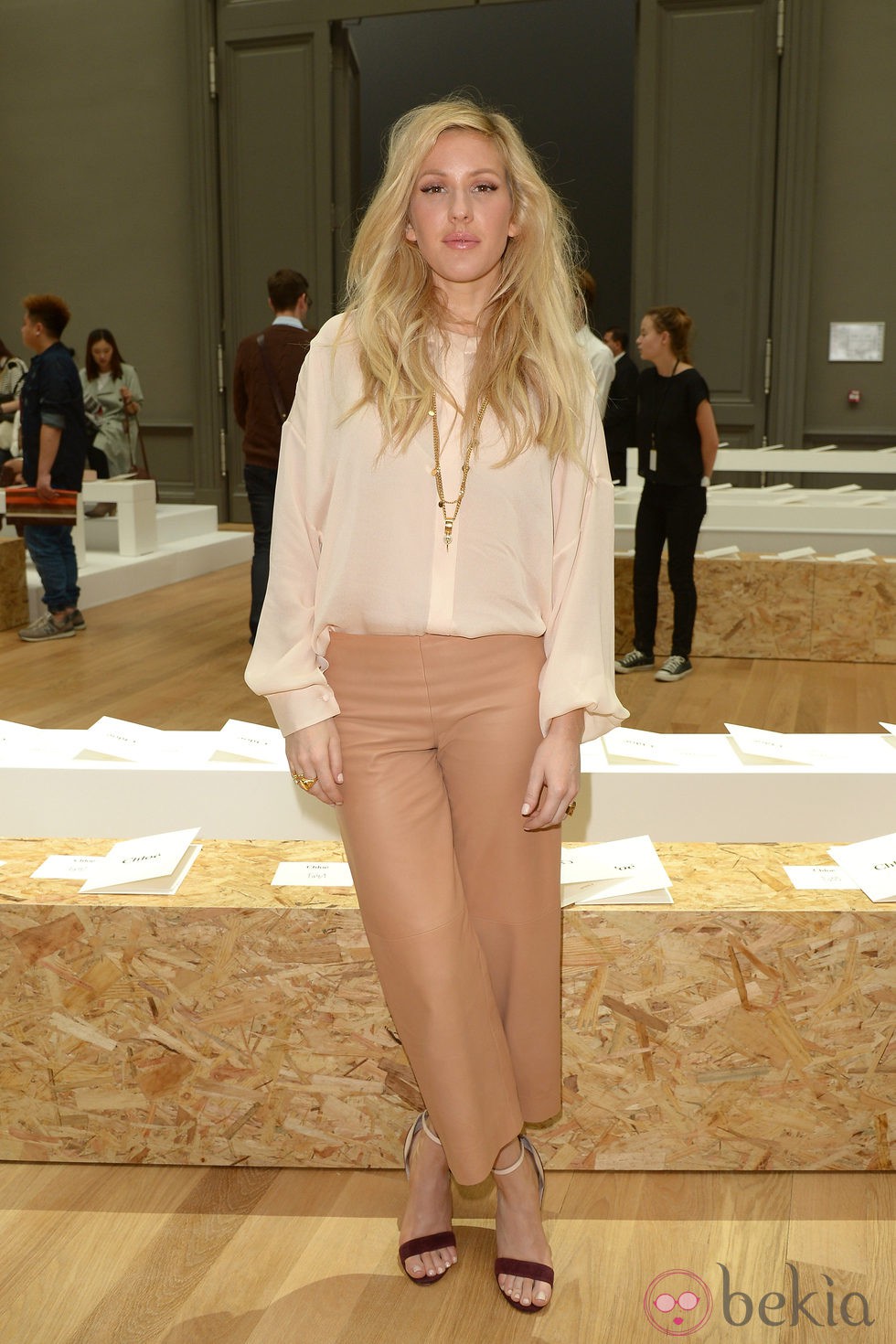 Ellie Goulding en el desfile de Chloé en la Semana de la Moda de París primavera/verano 2015