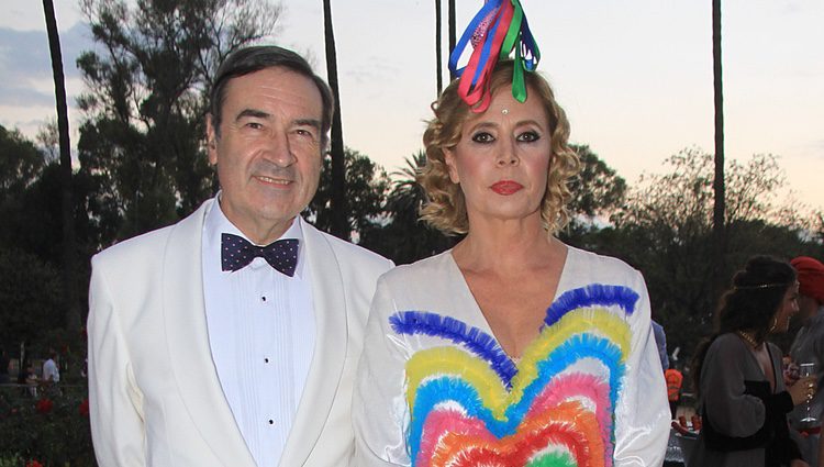 Agatha Ruiz de la Prada y Pedro J Ramirez en los Premios Escaparate de Sevilla