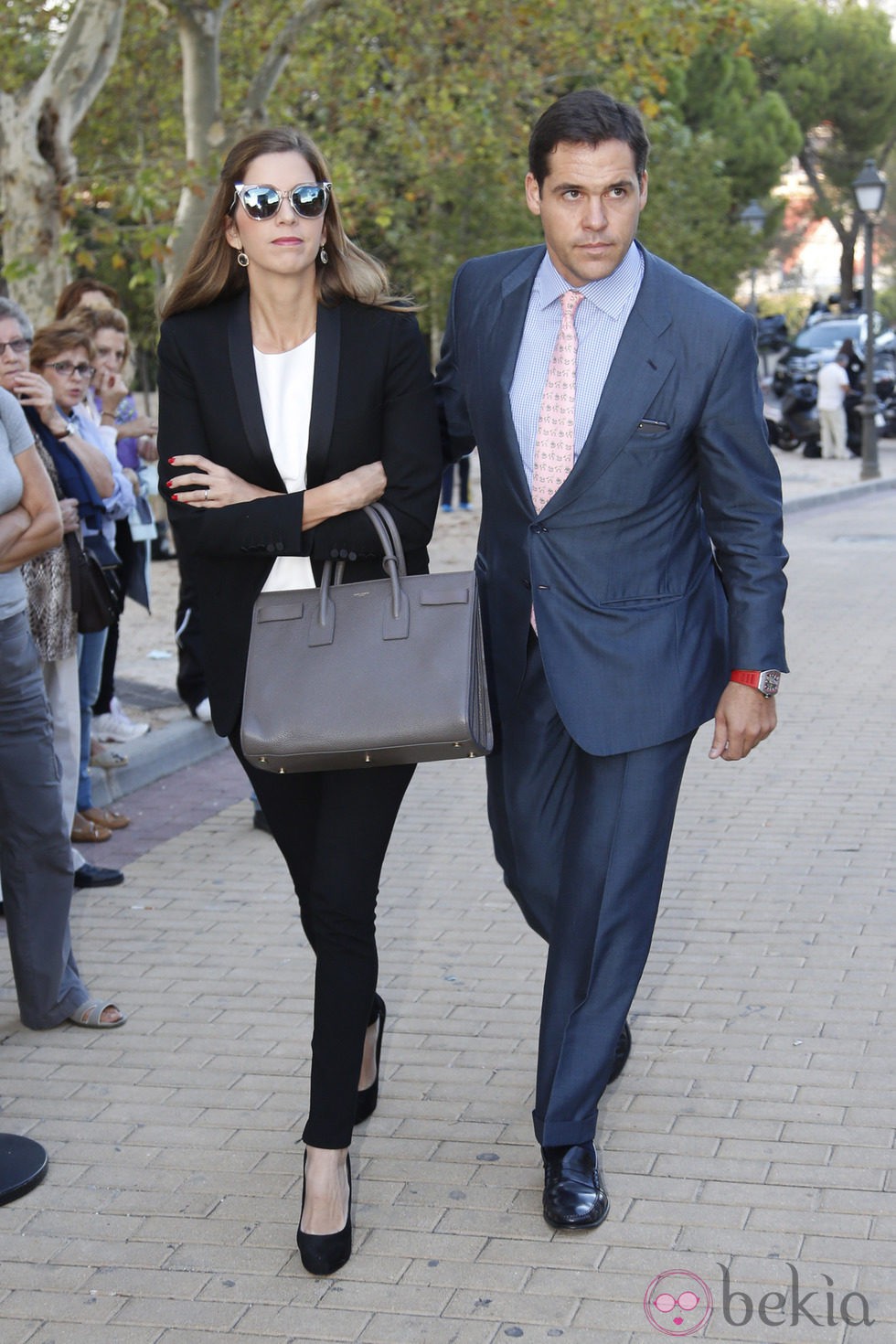 Luis Alfonso de Borbón y Margarita Vargas en el tanatorio de Miguel Boyer