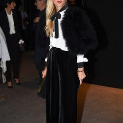 Rachel Zoe en el desfile de Saint Laurent en la Semana de la Moda de París primavera/verano 2015