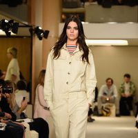 Kendall Jenner desfilando para Sonia Rykiel en la Semana de la Moda de París primavera/verano 2015